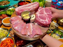 -唯成•韩国炭火烤肉 유성고기