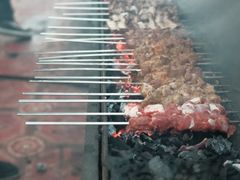-烤肉小伙烤肉店