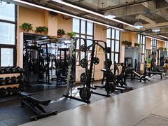 -岩顶健身(玄武店)