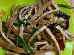 -六和餐饮(东城根店)