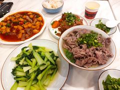-犇逸·乐山跷脚牛肉·四川现炒(览海店)