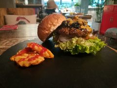 -HIGH FIVE哈福手工汉堡(桂林路店)