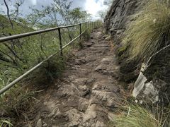 -钻石头山