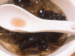 冰粉龟苓膏-锅首鲜品火锅(鸳鸯店)