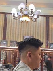 -绅仕門男士理发馆