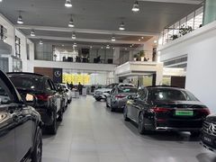 -上海星瀚奔驰4S店(红柳路店)