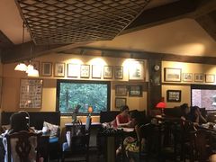 大堂-古董花园(思南路42弄小区店)