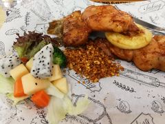 -F+轻食健身赋能空间(中华北路国贸商场店)
