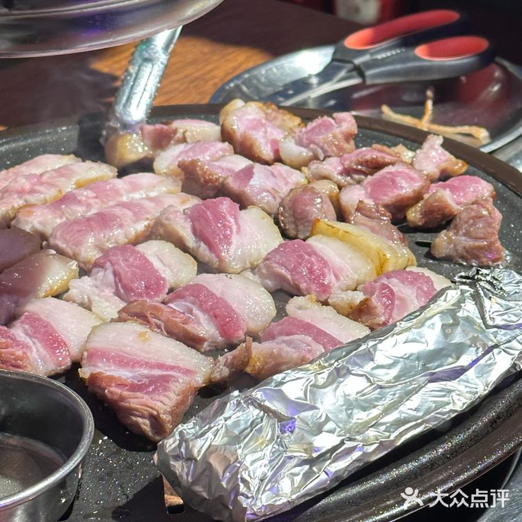 望京让我们三顾茅庐的猪肉专门烤肉店