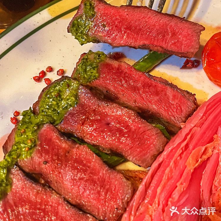 广州氛围感美式餐吧🔥点了一桌洛奇勇气红！