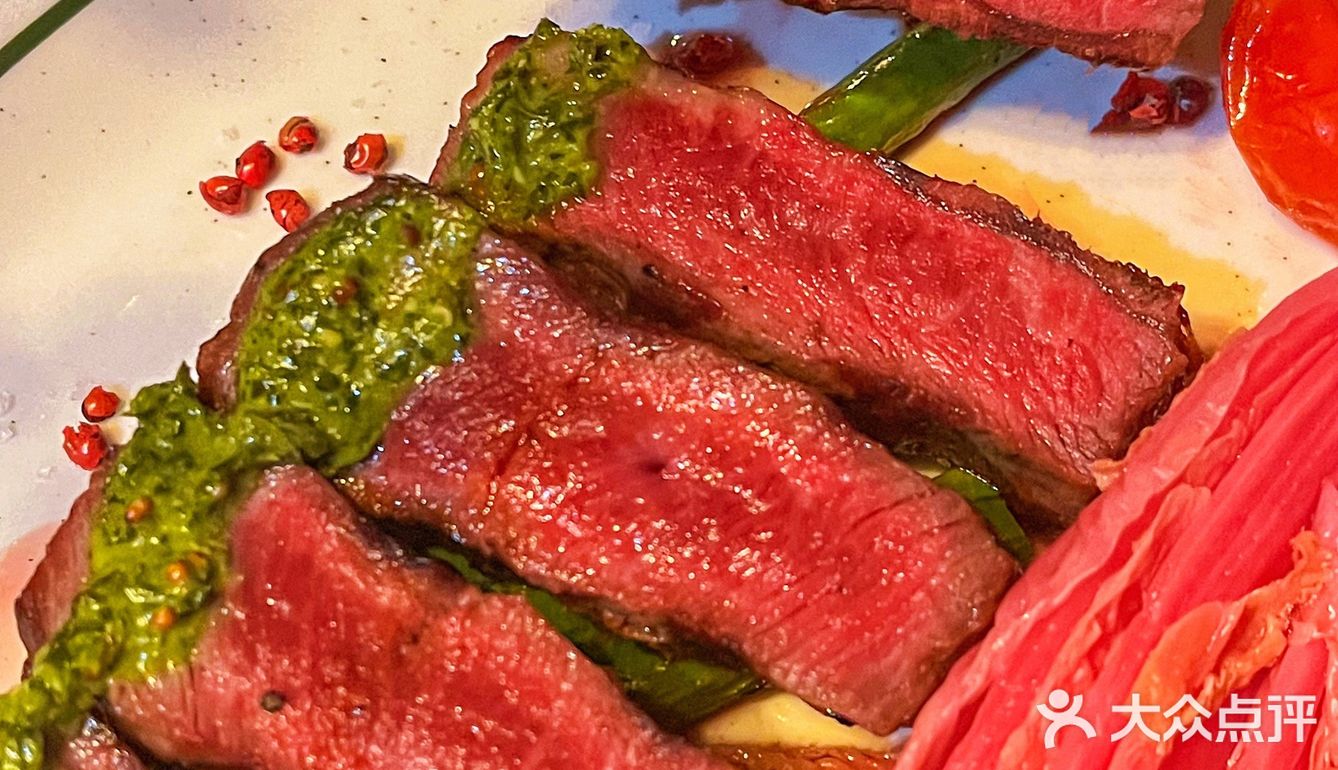广州氛围感美式餐吧🔥点了一桌洛奇勇气红！
