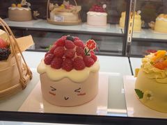 -花花卷卷·鲜食蛋糕(泉屋店)