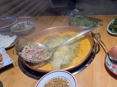 -洱火云南酸菜牛肉火锅(石景山当代商城店)