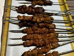 -街角等你.大连海鲜烧烤.经典铁板海鲜串(西安路店)