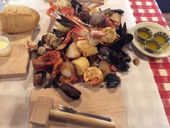 -The Crab Pot Seattle