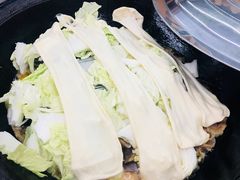 -屯老二农家铁锅炖·行业领军者(梅江店)