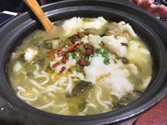 -周鱼小馆石锅酸菜鱼(活力汇店)