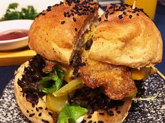 M8安格斯牛肉堡-又见马甲M8融合西餐厅(厦门体育中心店)