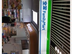 -全家便利店(襄阳南路店)