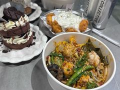 -W COLLECTIVE  DESSERT SHOP