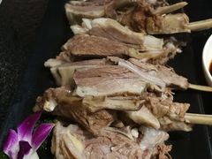 手抓羊排-羊肉街口老银川滩羊涮肉馆