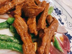 杭椒炒牛柳-西湖春天•老字号杭州菜(百汇店)