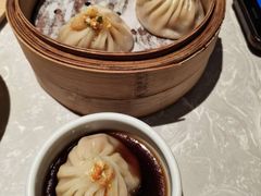蟹粉汤包-松鹤面馆·古法焖肉面(观前店)