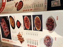 -巴厘龙虾·榜首油焖大虾(音乐学院·沿江酒馆店)