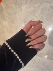 -UGIRL有个美甲