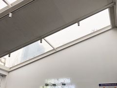 -UNI UNI(环亚凯瑟琳店)