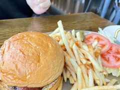 酿牛肉汉堡-The BREW·酿餐厅(浦东嘉里大酒店)