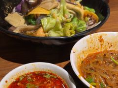 -万记麻辣烫国展总店