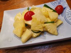 青柠檬拌鲜菠萝-云海肴·云南小炒·汽锅鸡(天津国金汇店)