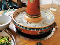 -毛辣果·贵州红酸汤牛肉火锅(西单店)