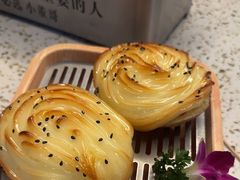 -小董哥烤串·爆汁大油边(故宫店)