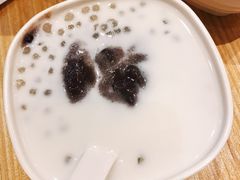 红豆椰汁西米露-豆豆冰室·地道招牌椰子冻(大良店)