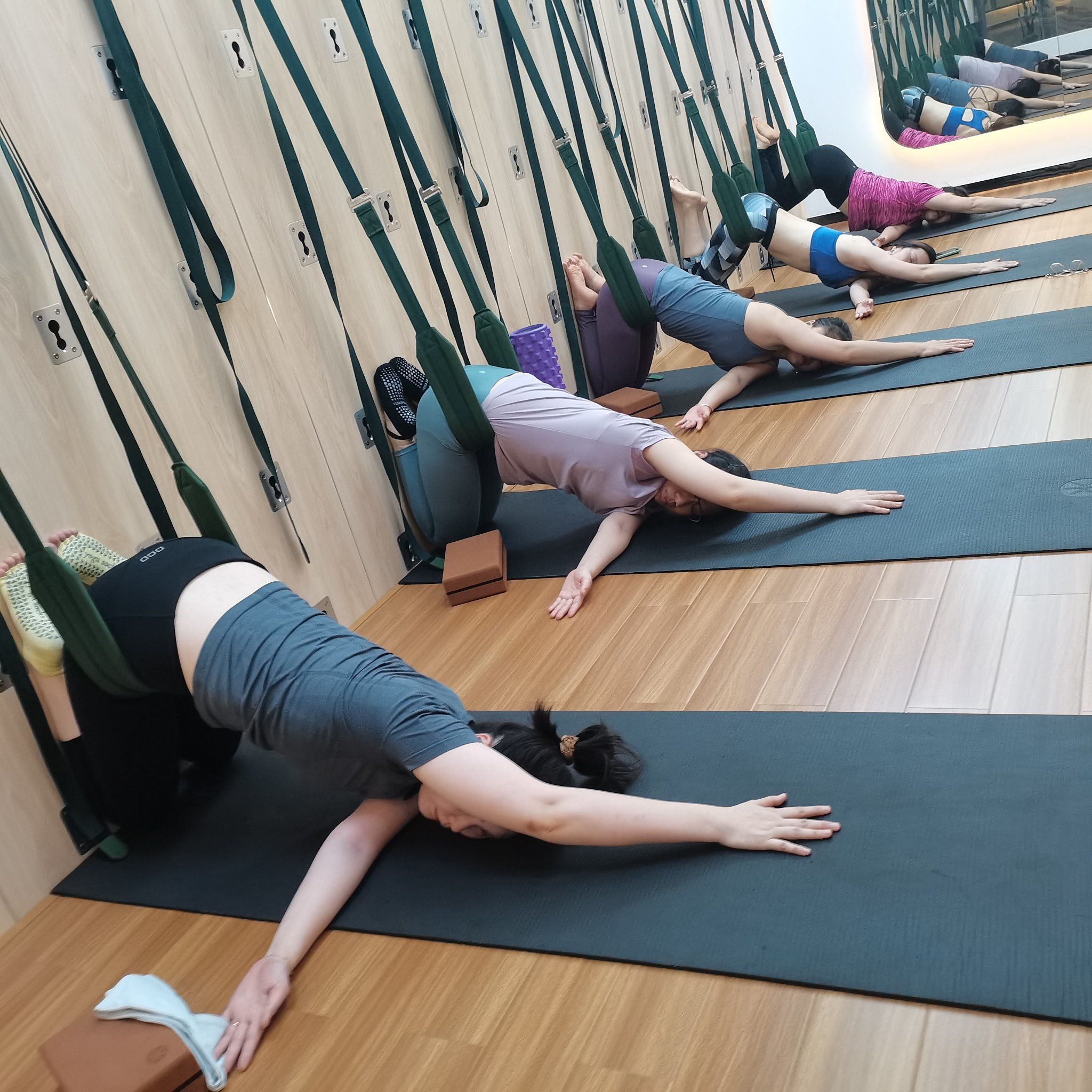 番禺瑜伽馆～墙绳瑜伽之开肩美背