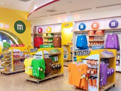 -m豆巧克力世界(上海世茂广场店)