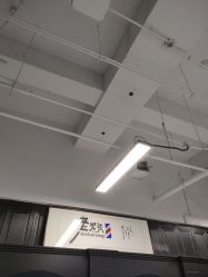 -老男孩男士理容馆·理发·烫染·修面