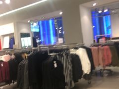 -H&M(鹏欣水游城店)