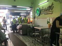 大堂-红大哥水门鸡饭(總店)