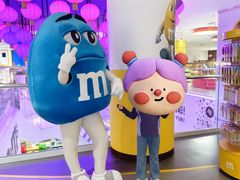 -m豆巧克力世界(上海世茂广场店)