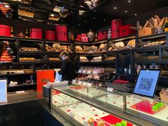 -Salon de The de Joel Robuchon(外滩18号店)