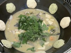 -丹水桥地锅鱼·翘嘴鲌·地方特色全鱼宴(丹江口大坝店)