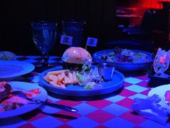 -鲨鱼美式餐厅酒吧Sharky