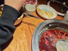 -城墙拐拐火锅(三峡广场黑金冠店)