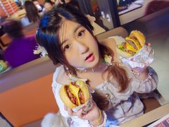 -The Habit Burger Grill 哈比特汉堡(复兴soho店)
