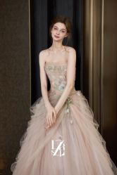 -Renee芮亦婚纱(原丽莎)