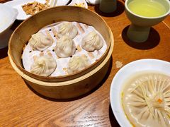 鲜肉小笼-苏小柳手工点心(人民广场分院)