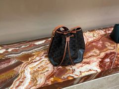 -CELINE(尚嘉中心店)